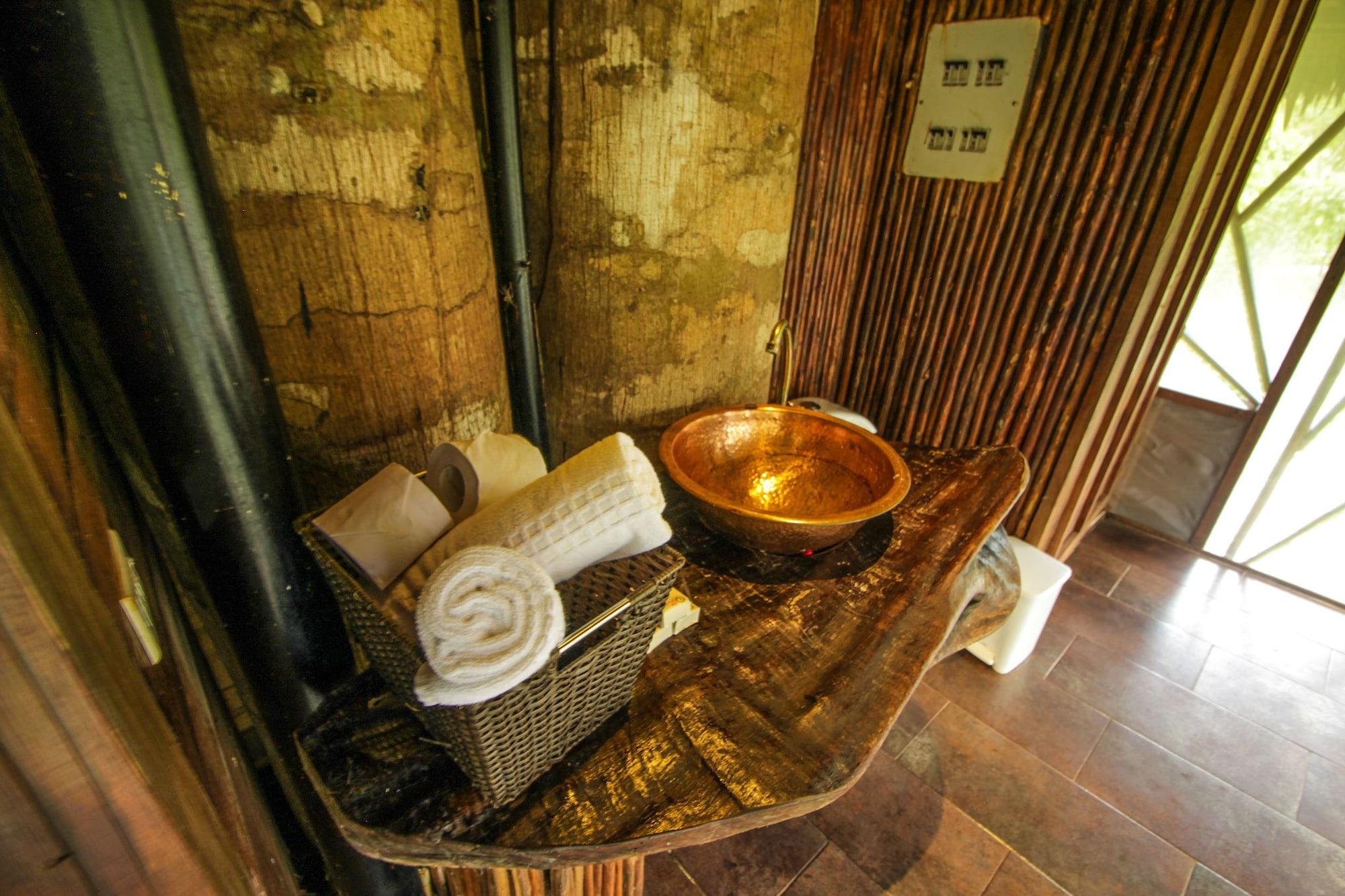 On Vacation Amazon Hotel Летисия Екстериор снимка