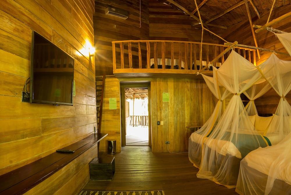 On Vacation Amazon Hotel Летисия Екстериор снимка